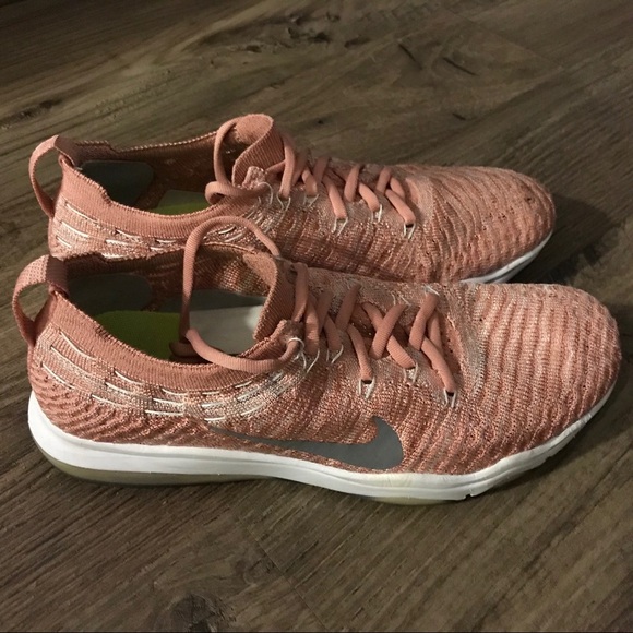 SALE‼️ Nike Air Zoom Fearless Flyknit Lux 👟👟👟 - Picture 1 of 7